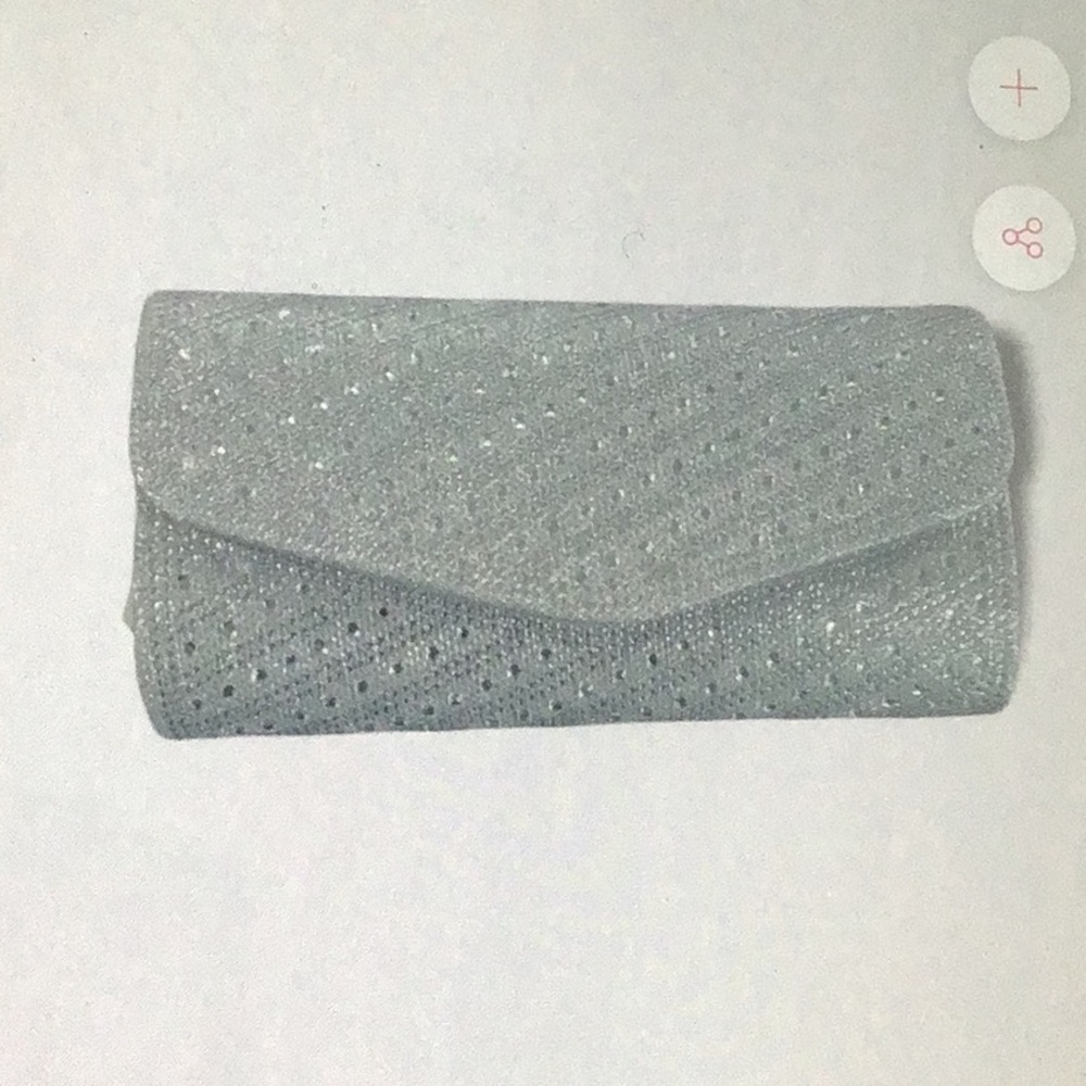 D’MARGEAUX NEW YORK FAITH SILVER CLUTCH